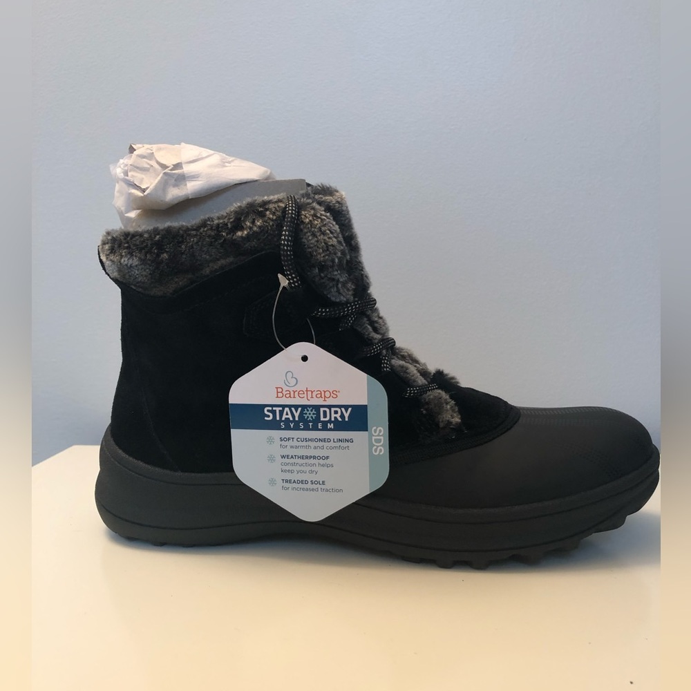 Black ankle faux fur lined winter boots, water resistant, size 9, Baretraps, NWT